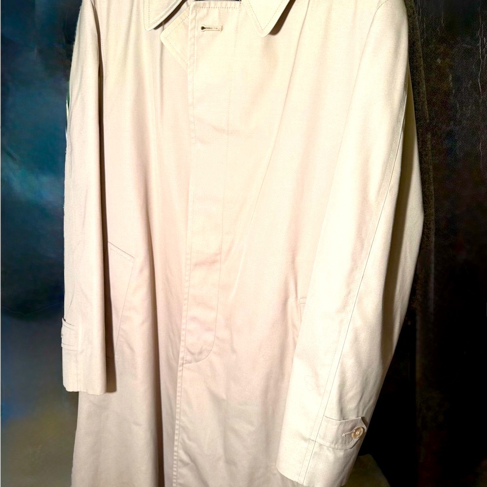 Men’s Vintage Hart Schaffner Marx of NYC Tan Trench Coat 40R 100% Wool Lining